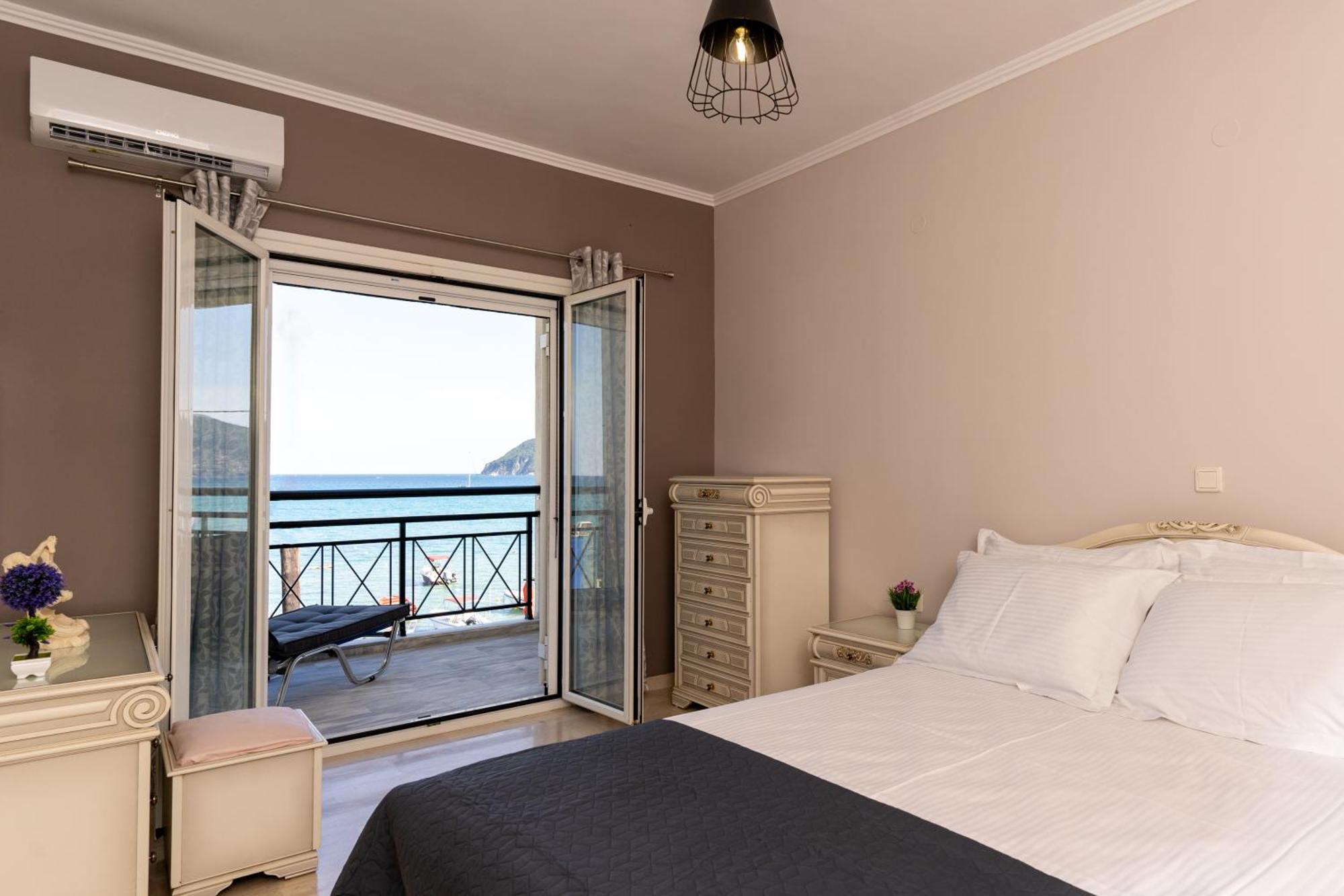 George Beachfront Apartments Lithakia  Quarto foto