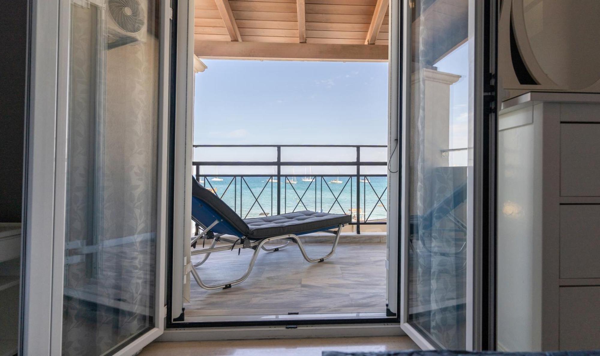 George Beachfront Apartments Lithakia  Quarto foto