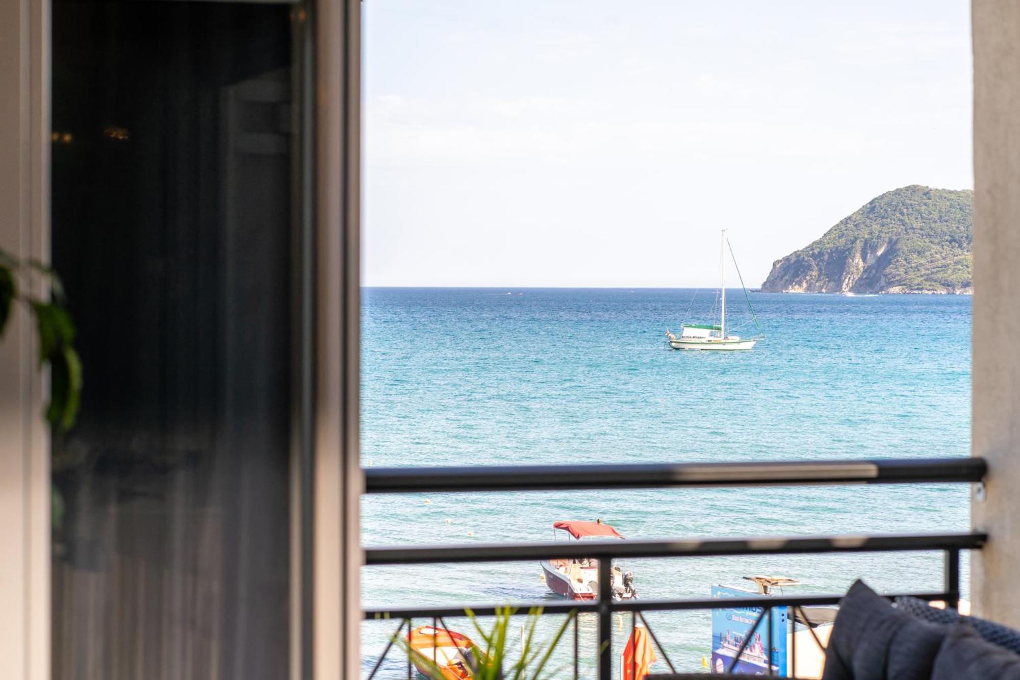 George Beachfront Apartments Lithakia  Quarto foto