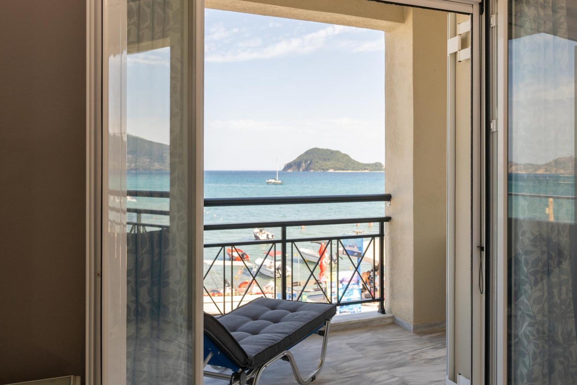 George Beachfront Apartments Lithakia  Quarto foto