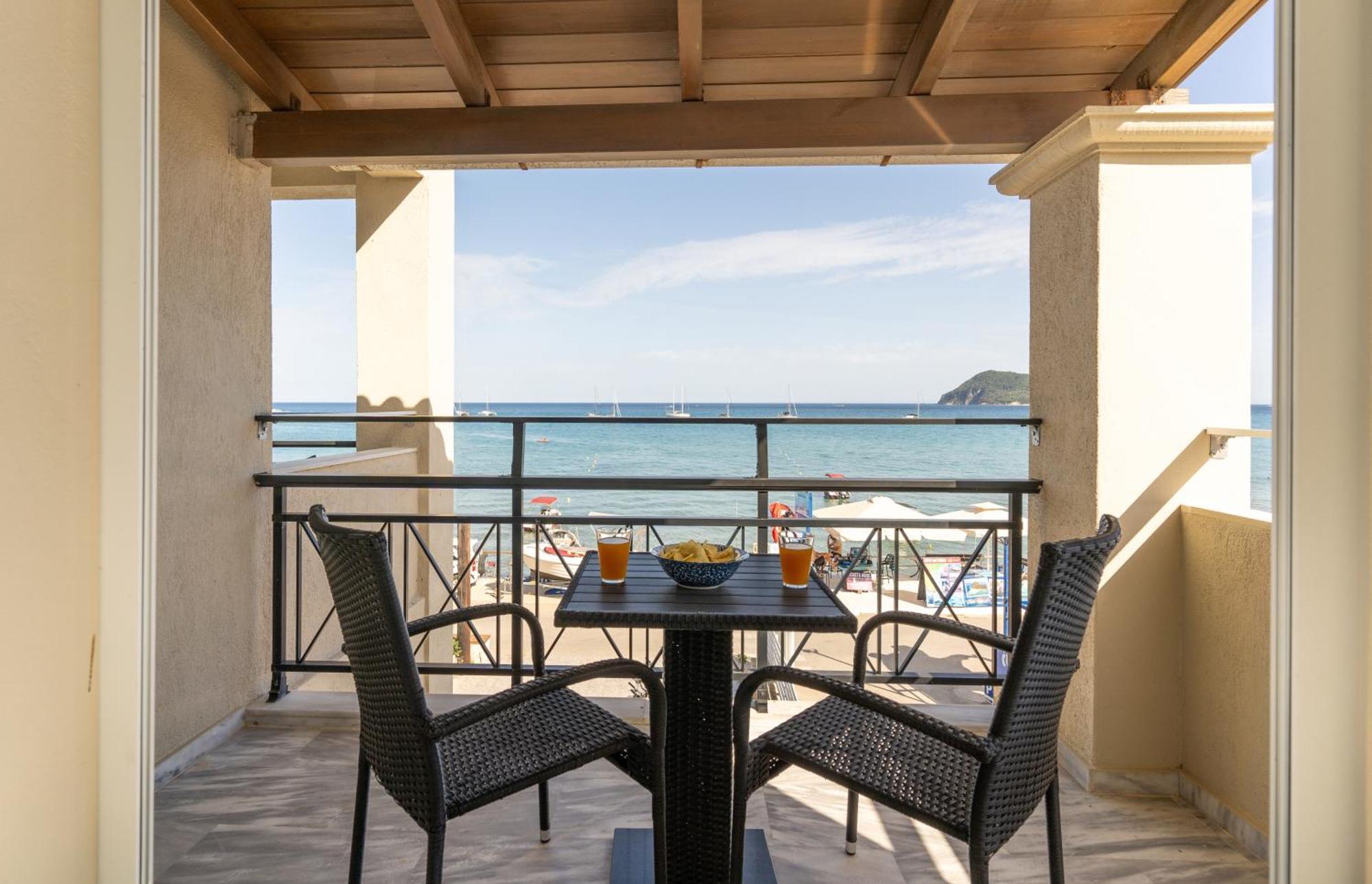 George Beachfront Apartments Lithakia  Quarto foto